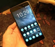 Возвращение легенды: в сети появились первые живые фотографии Nokia 6