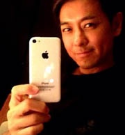 Тайваньская звезда продемонстрировала новый iPhone