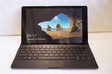 Alcatel анонсировала гибридный ноутбук Plus 10