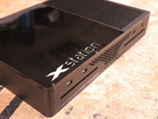 Энтузиаст скрестил PlayStation 4 с Xbox One