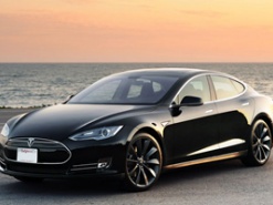 Автопилот убил водителя на Tesla S
