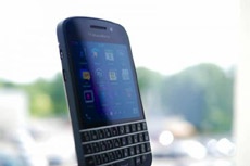 Facebook прекратит поддержку своего приложения на Blackberry 10