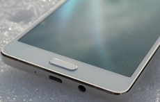 Samsung готовит металлический смартфон с 5,7" Full HD дисплеем