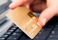 Хакеры могут украсть до 1 миллиона долларов с новых банковских карт, просто стоя рядом