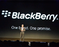 Число приложений в каталоге BlackBerry достигло 100 тысяч