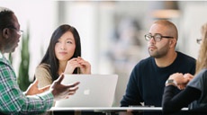 Решение Трампа закрыть США для иностранных программистов может обернуться проблемами для Apple