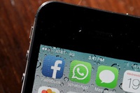 Две трети владельцев смартфонов перестали загружать приложения