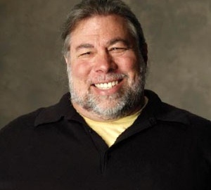 Стив Возняк считает Сноудена героем