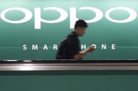 Oppo повышает прогнозы по поставкам смартфонов