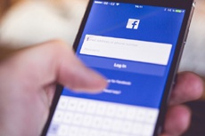 Изменение в ленте Facebook направлено на борьбу с «крошечной группой» спамеров