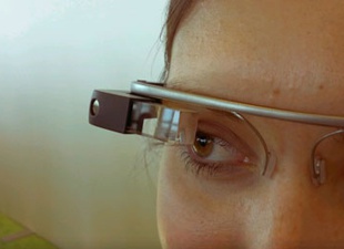 CEO Google: страх перед очками Glass исчезнет