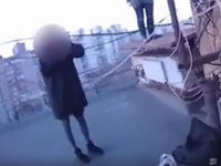 Боязнь «синих китов»: в Кривом Роге группу подростков сняли с крыши многоэтажки