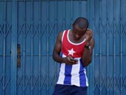 Кубинские активисты сообщили о блокировке властями SMS-сообщений со словами "демократия" и "голодовка"