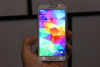 Опубликованы фотографии смартфона Samsung Galaxy S5