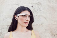 Google Glass совместят с солнцезащитными очками