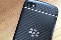 Samsung не теряет надежды купить BlackBerry