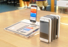 Рекордный объем заказов на iPhone 6 вызвал задержки с поставками у других производителей