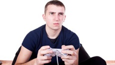 Россиянин несколько лет подряд добывал наркотики в онлайн-игре