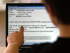 В обход бюрократии через WEB
