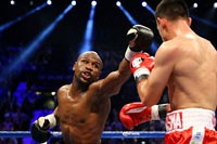 Флойд Мейуэзер в своем твиттере назвал имя следующего соперника