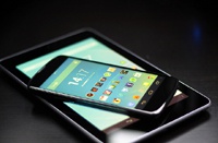 Первые слухи о цене и характеристиках Nexus 5 и Nexus 7.7