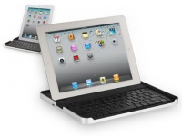 Кейс от Logitech добавит iPad 2 клавиатуру