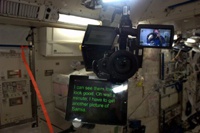 Космонавты используют iPad для записи видео