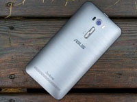 Для ASUS ZenFone Zoom и ZenFone 2 Laser вышли крупные обновления