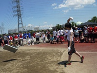 В Японии прошел чемпионат по метанию серверов