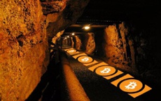 Россиянин распространял майнер биткойнов под видом чита для игры