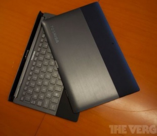 Toshiba разрабатывает планшеты-трансформеры на базе Windows 8