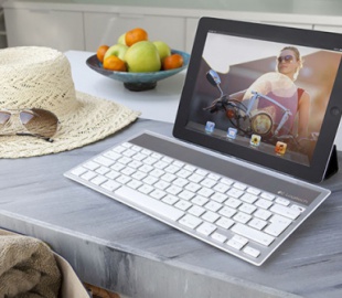 Apple представила портативную клавиатуру, работающую от солнечных батарей