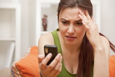 Телефонные мошенники опустошили счет женщины на тысячу гривен