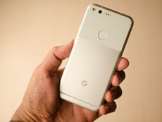 Google Pixel XL 2 показан на рендерах в новых расцветках