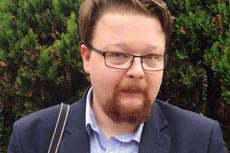 Сервис по поиску авиабилетов предложил пользователю подождать рейс 47 лет