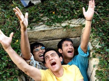 Веселые фотографии знакомых в Facebook портят настроение