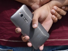 Владельцы ASUS ZenFone 2 жалуются на "исчезающую" память смартфона