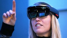 Глава Microsoft: HoloLens — отличная платформа для Pokémon GO