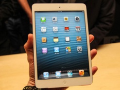 iPad продолжает контролировать львиную долю планшетного трафика