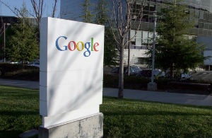 Google сокращает отставание от Apple по выручке от мобильного ПО