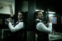 В Интернете бум на фото с багетом