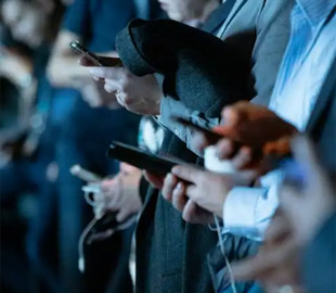 Як відключити доступ до вашої камери та мікрофона на будь-якому пристрої