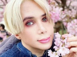 Британец сделал 18 операций, чтобы стать похожим на корейского певца, и это еще не конец: фото