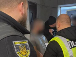 Розповсюджував дитяче порно: поліцейські затримали 44-річного чоловіка