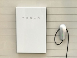 Tesla исправила ошибку Powerwall, приводящую к неправильному распределению энергии
