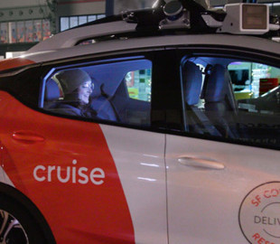 Cruise оголосила про відкликання 950 безпілотних автомобілів після ДТП із пішоходом