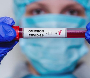 Бустерна доза вакцини може не захистити від мутацій Омікрону