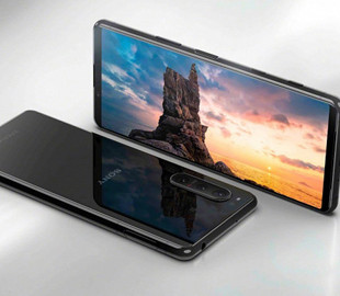 Официальный ролик показывает Sony Xperia 5 II за пару недель до анонса