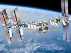 Фирменный цвет. Астронавт NASA объяснил желто-голубые костюмы российского экипажа МКС