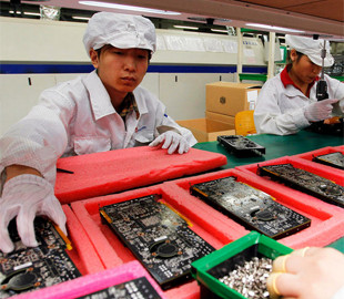 Отравление на заводе по сборке iPhone привело к массовым протестам